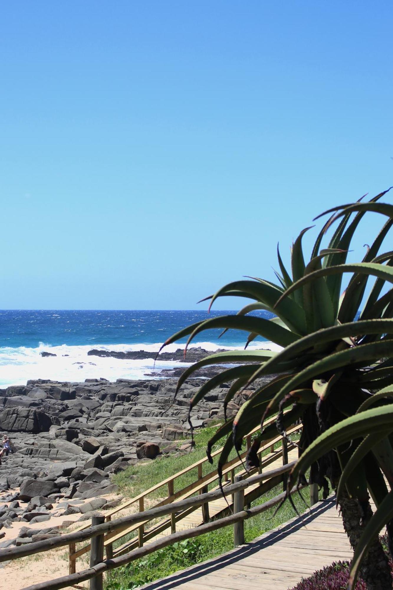 Sands Beach Breaks Luxury Beach Front Ballito Exteriör bild