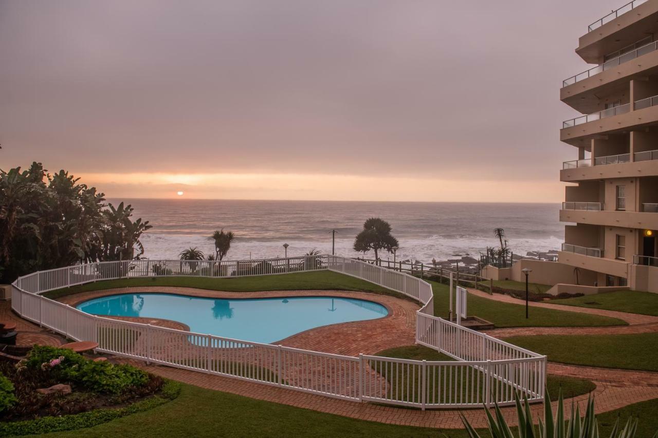 Sands Beach Breaks Luxury Beach Front Ballito Exteriör bild